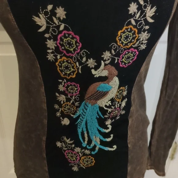 T Party Small Burnout Velvet Embroidered Long Sleeve Boho Peacock Shirt - Picture 4 of 8
